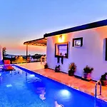 İslamlar 1 Bedroom Secluded With Private Pool Hot Tub *