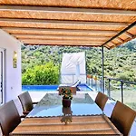 İslamlar 1 Bedroom Secluded With Private Pool Hot Tub Villa *