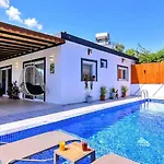 İslamlar 1 Bedroom Secluded With Private Pool Hot Tub Villa *
