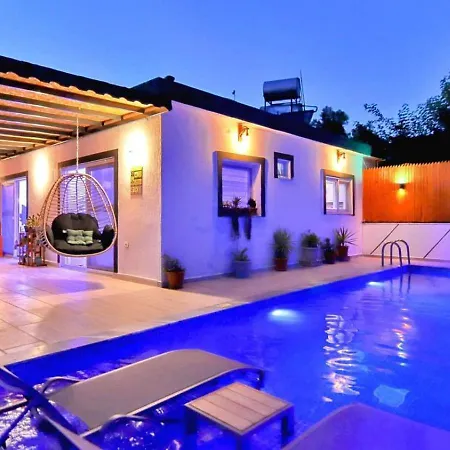 İslamlar 1 Bedroom Secluded With Private Pool Hot Tub Villa