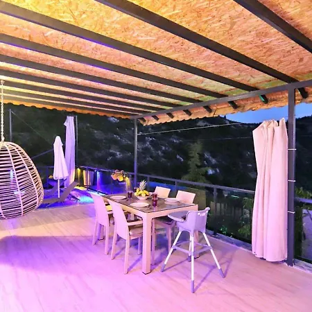 Villa İslamlar 1 Bedroom Secluded With Private Pool Hot Tub Kalkan